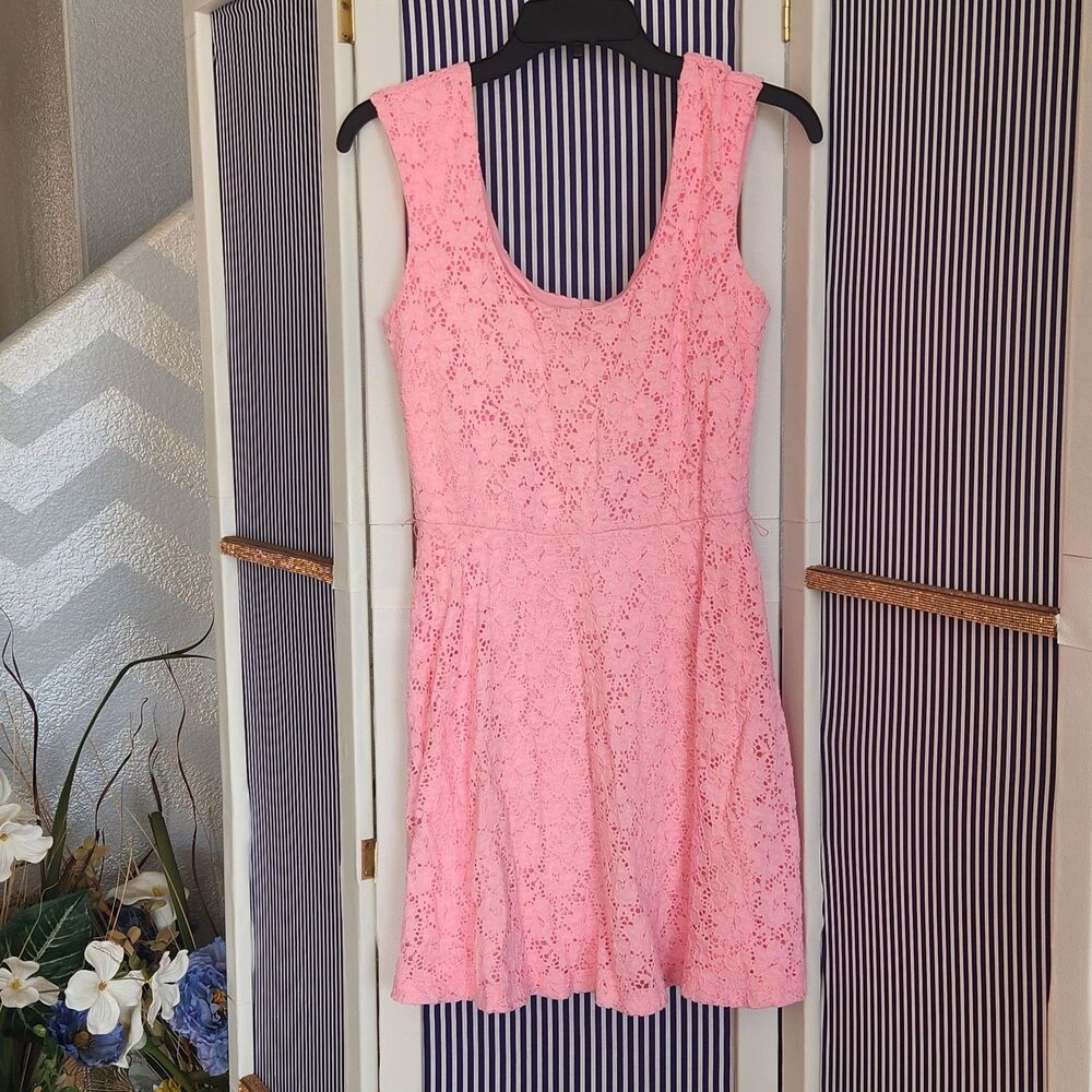 Candies Pink Eyelet Floral Scoop Neck Babydoll/ A Line Mini Dress Size M